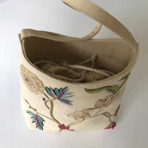 Special Occassion Beautiful Embroidered Handbag NWOT - Picture 2 of 11